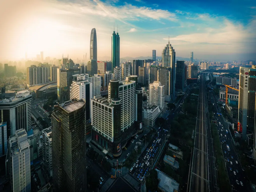 2025年企业品牌升级趋势:视觉设计与IP形象策划如何融合落地